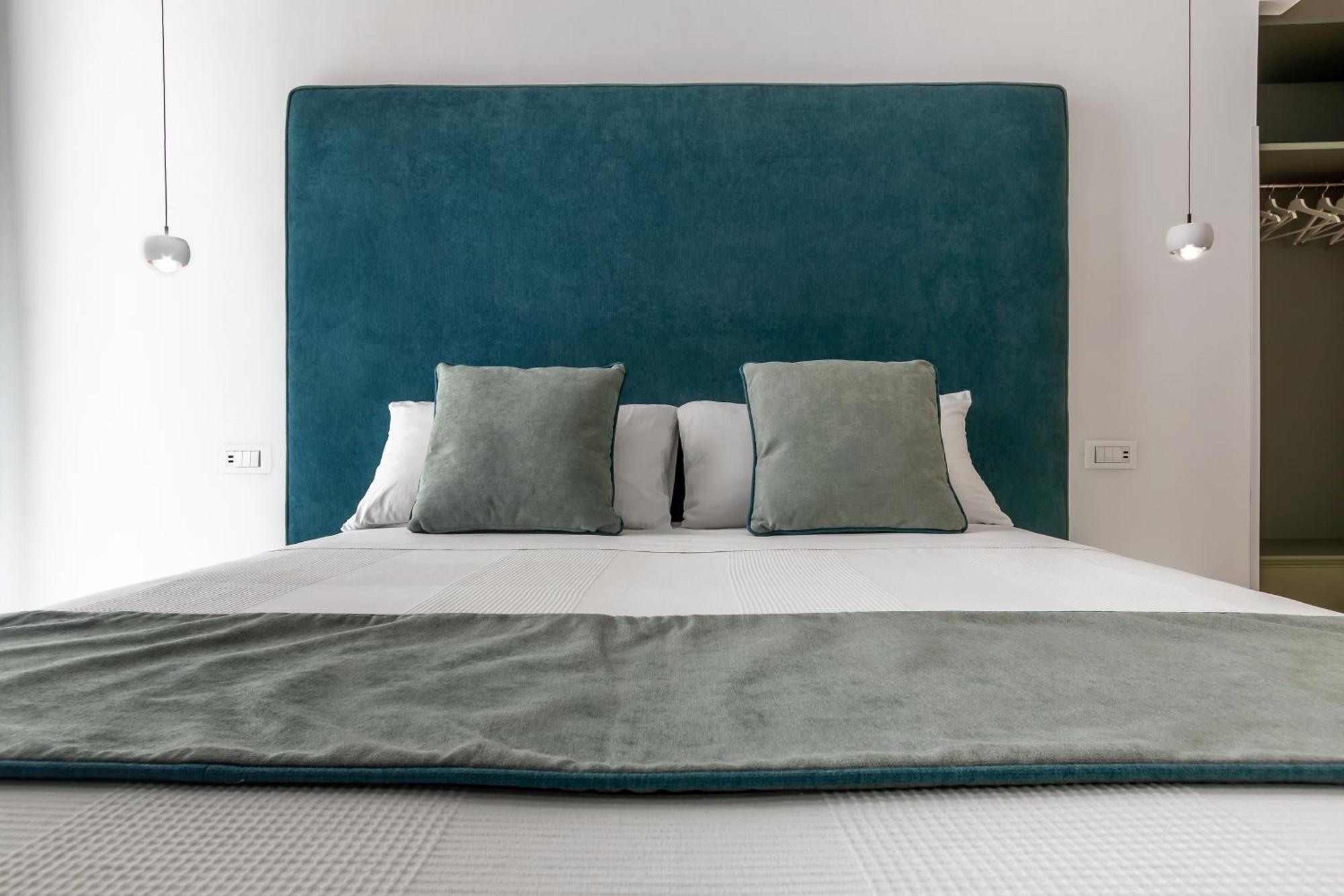 Lovelia: Sorrento Square Lovely Suite Ngoại thất bức ảnh