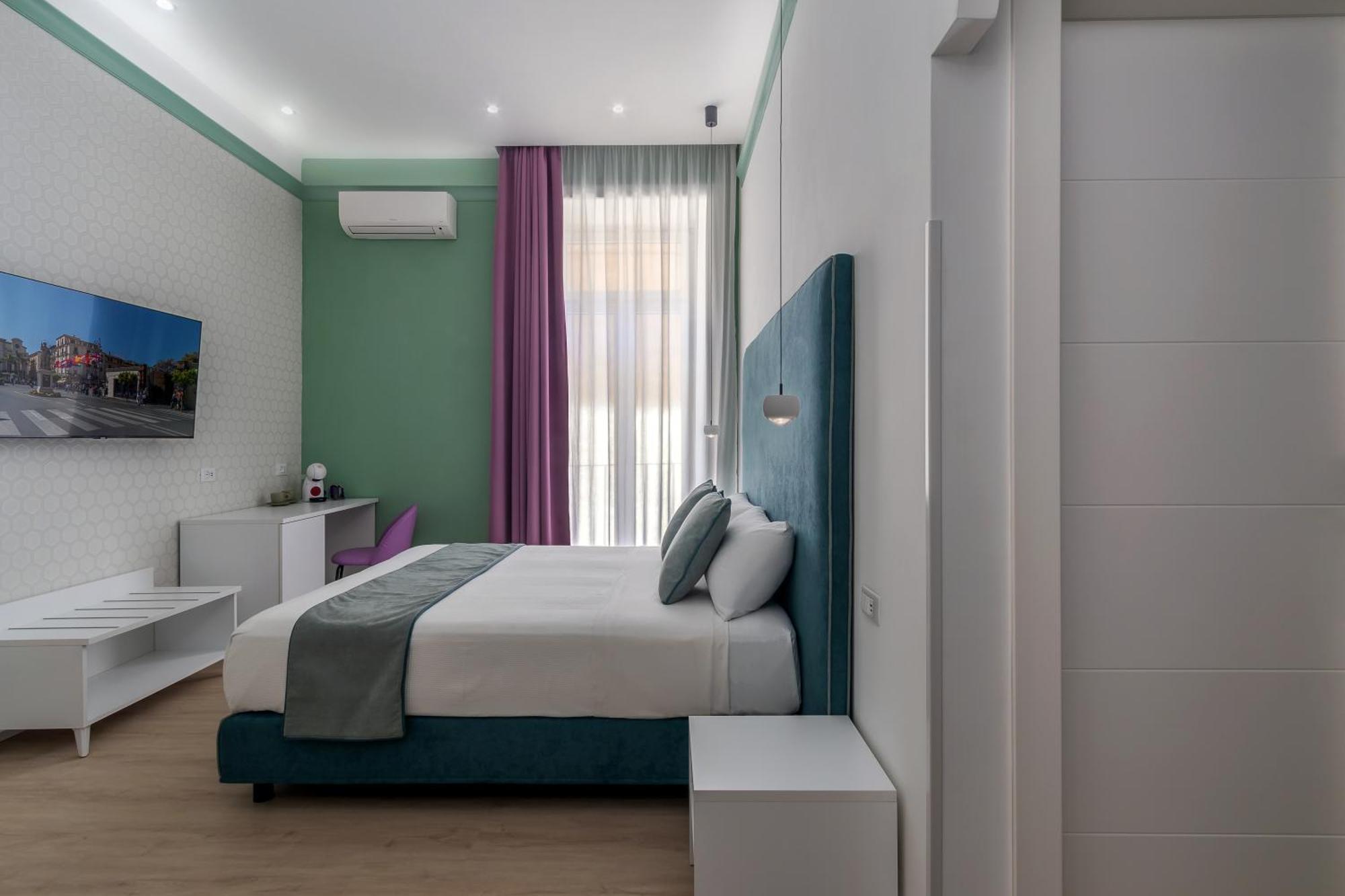 Lovelia: Sorrento Square Lovely Suite Ngoại thất bức ảnh
